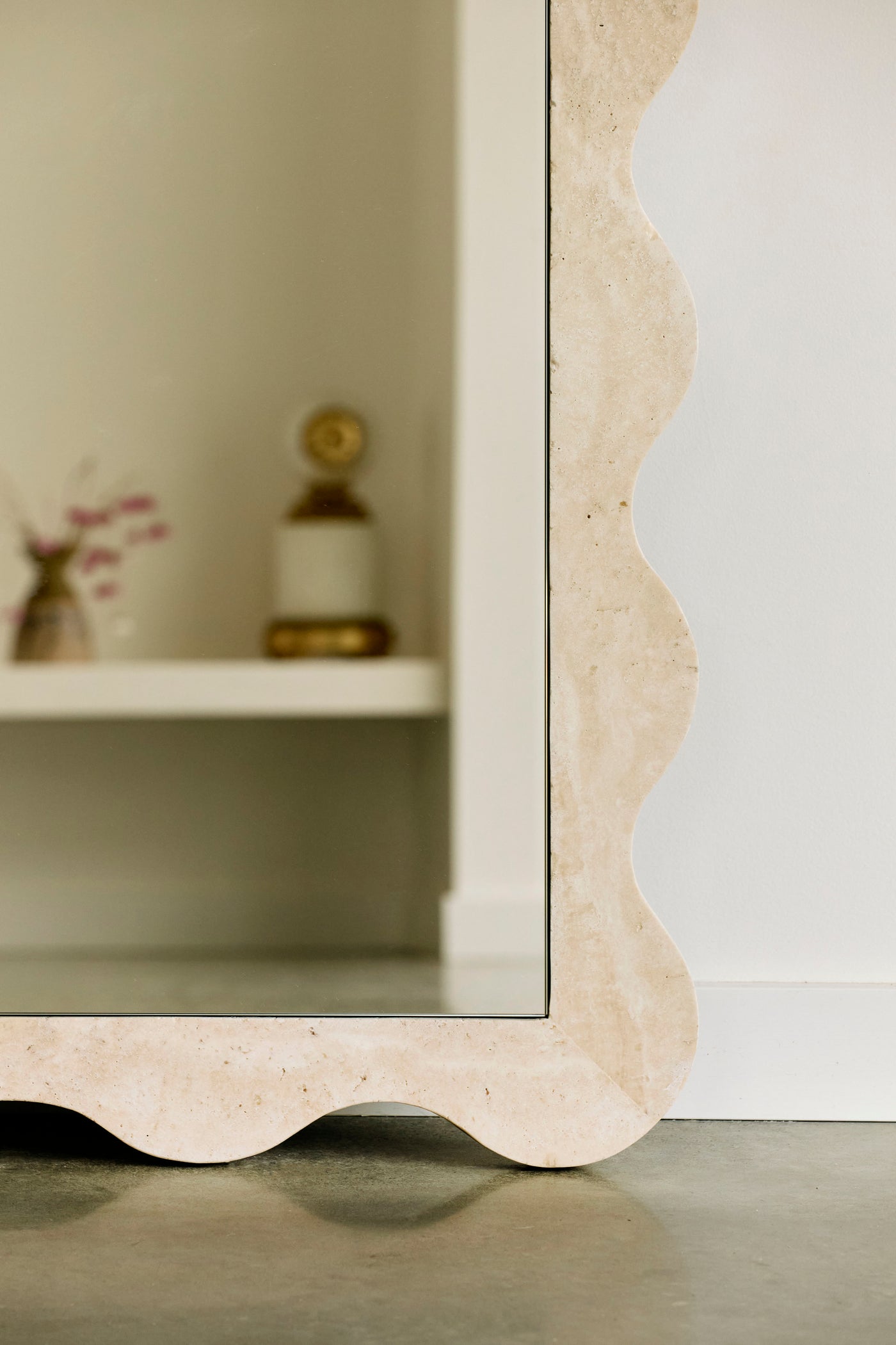 Deniz Mirror - Crema Travertine