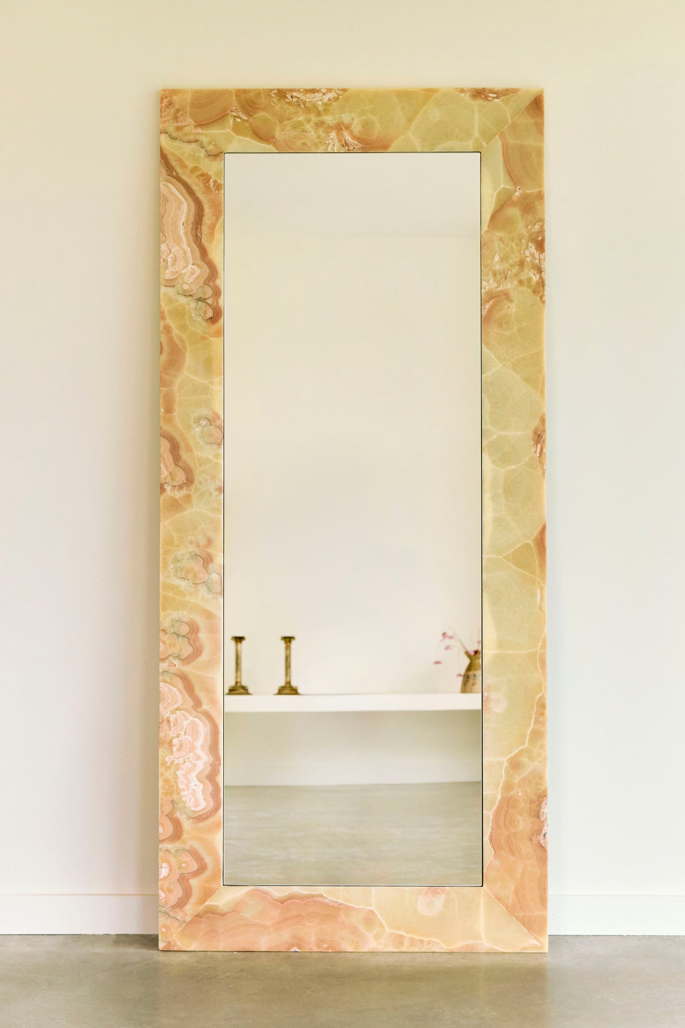 Suna Mirror - Desert Onyx | Pre-Order Late Feb