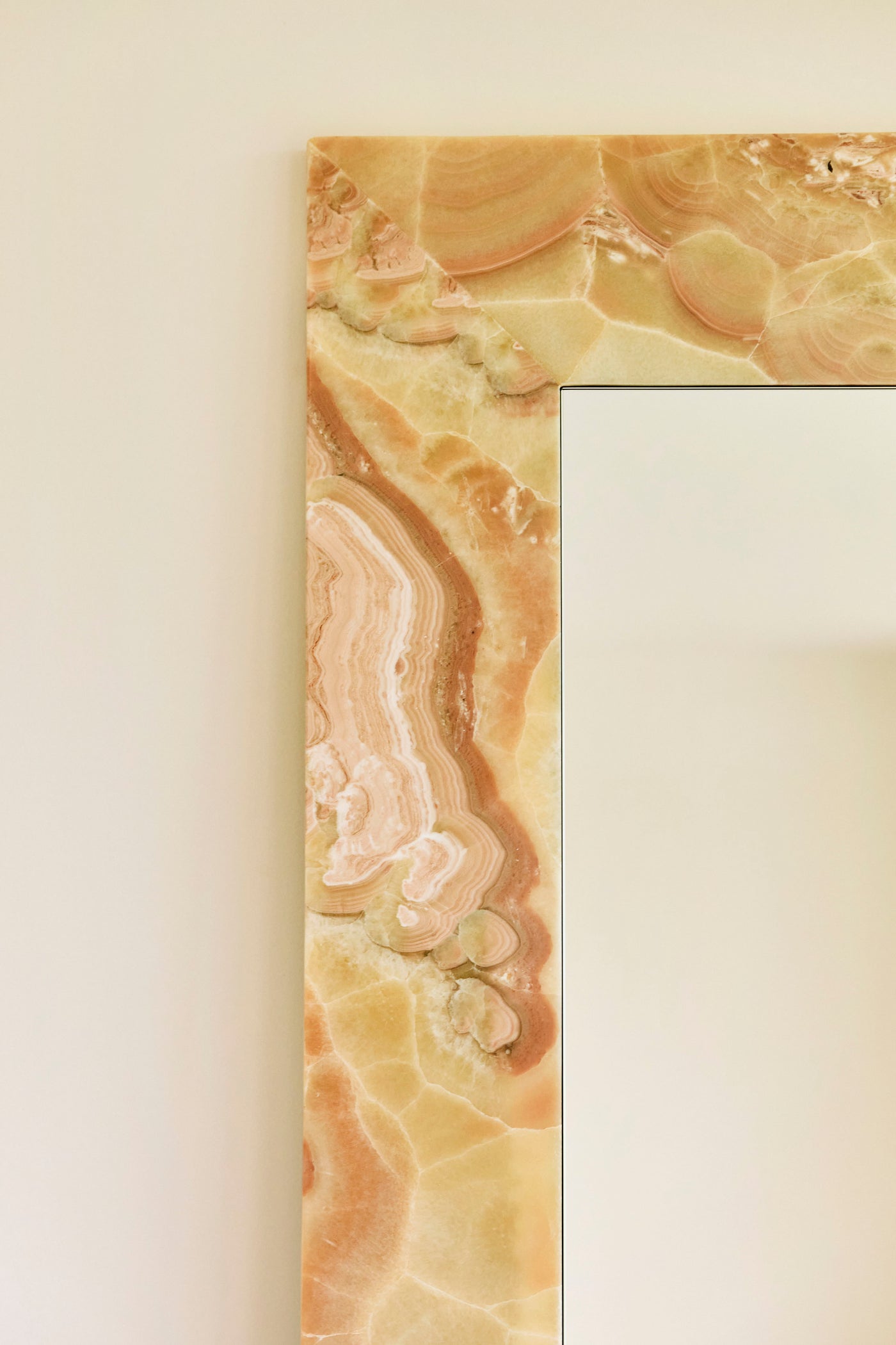 Suna Mirror - Desert Onyx | Pre-Order Late Feb